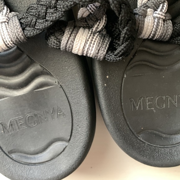 Megnya Crochet Sandals Women’s Size 8 - Picture 3 of 4